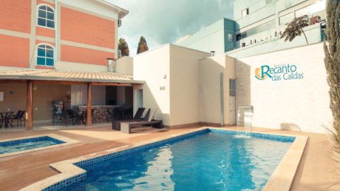 imagem capa Piscina e área de lazer - Pousada Recanto das Caldas
