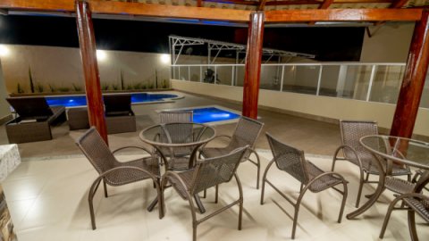 Piscina e área de lazer - Pousada Recanto das Caldas